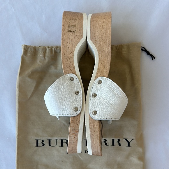 NEW! BURBERRY SZ 8/39 WOODEN LEATHER STRAP SLIDE SANDALS, NWOB, WITH DUST BAG - Picture 5 of 12